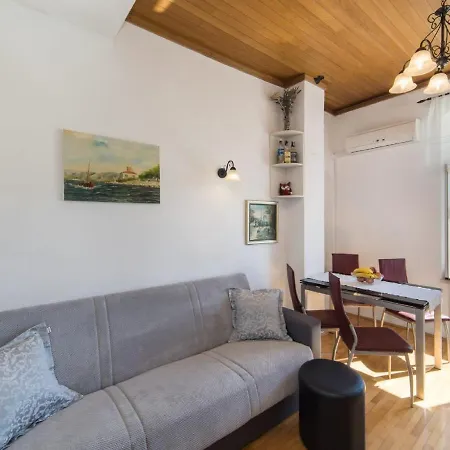 Apartment Old Town *